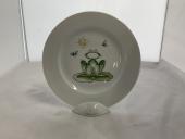 Assiette plate enfant en porcelaine décor Grenouille - Création unique et personnalisable