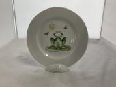 Assiette plate enfant en porcelaine décor Grenouille - Création unique et personnalisable