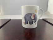 Mug enfant en porcelaine décor Elephant - Création unique et personnalisable